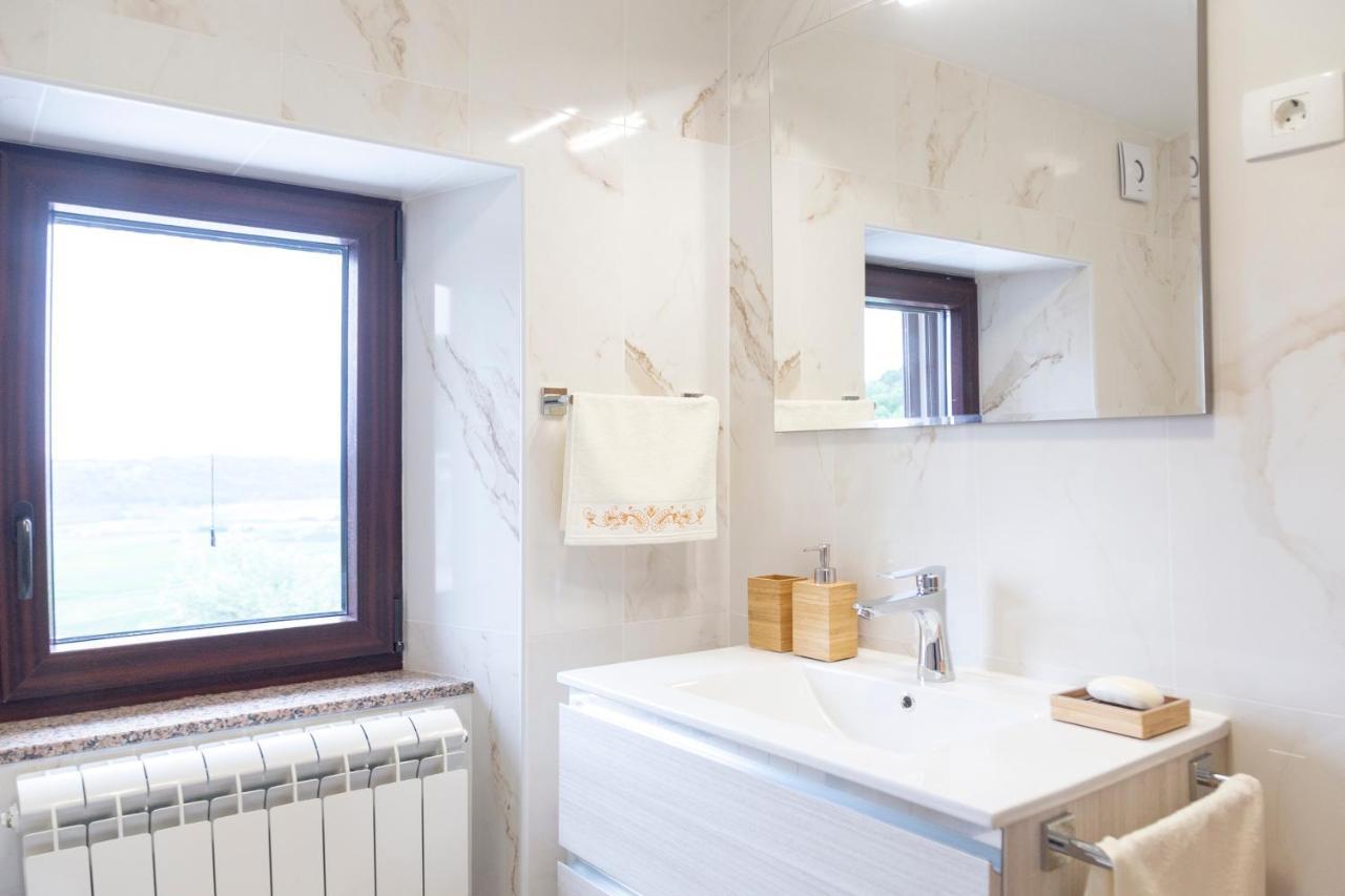 Apartments Milok Secovlje Ngoại thất bức ảnh