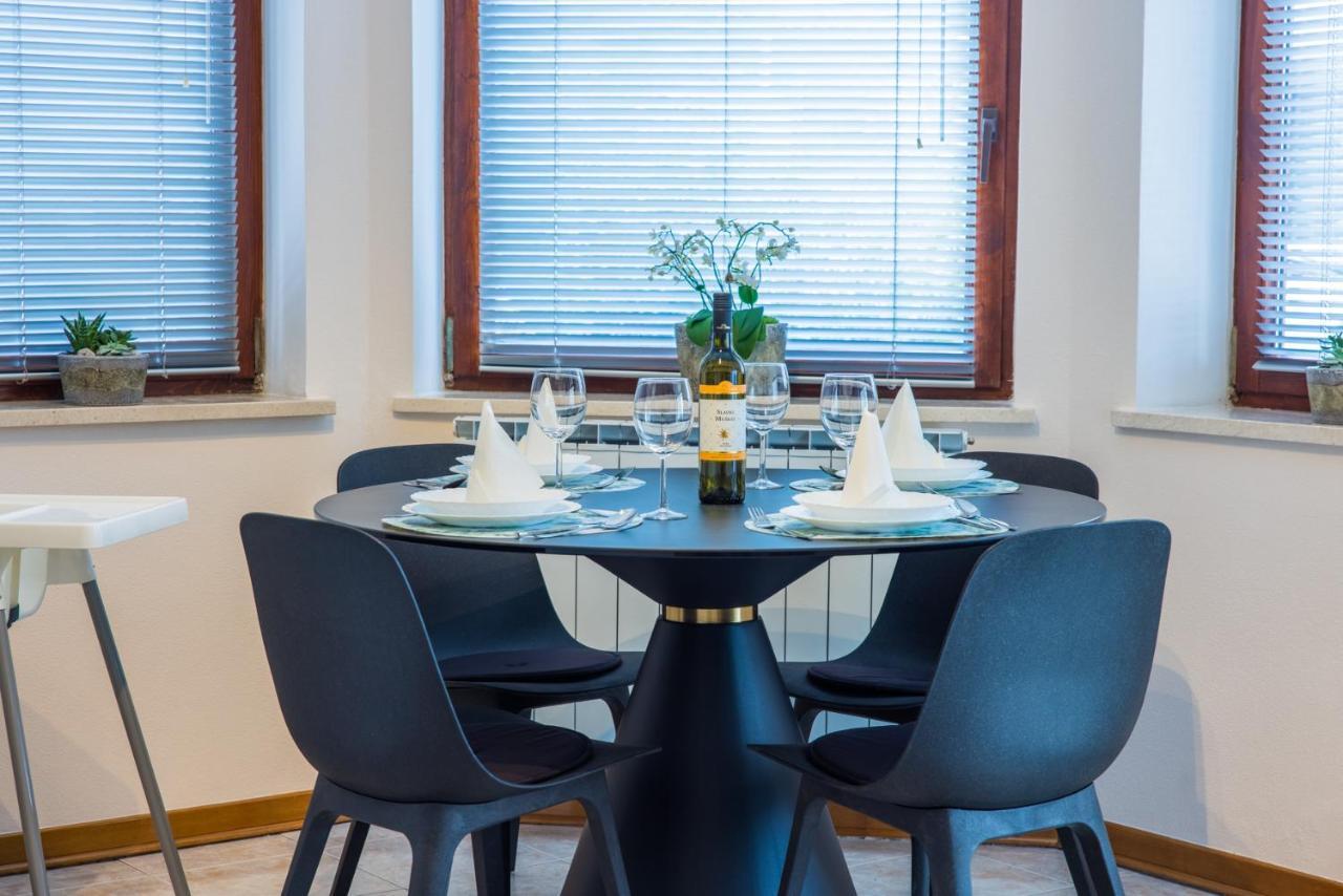 Apartments Milok Secovlje Ngoại thất bức ảnh