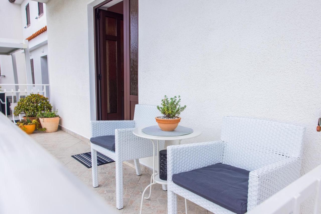 Apartments Milok Secovlje Ngoại thất bức ảnh